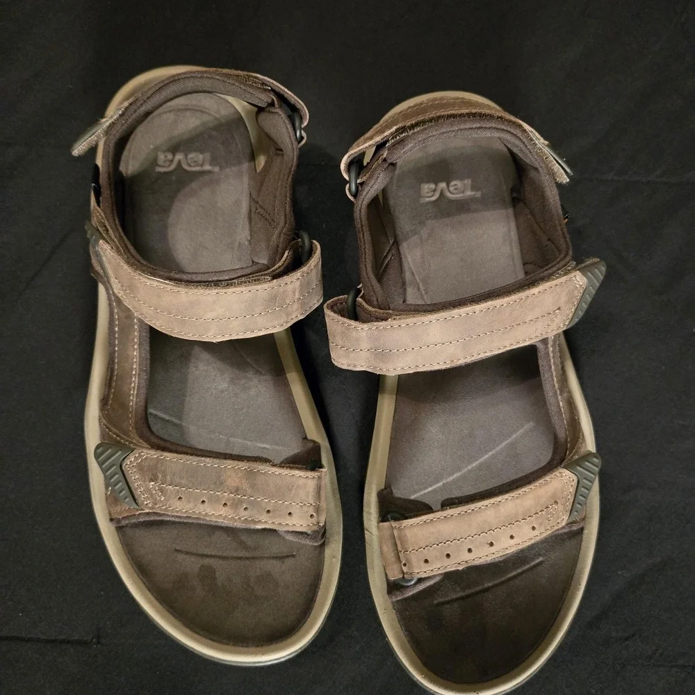 Teva Sandals Mens Size 11 Brown Leather Hook & Loop Strap Casual Comfort Walking